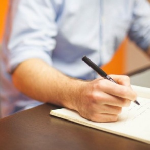 У виновника ДТП нет ОСАГО. Как получить деньги на ремонт?