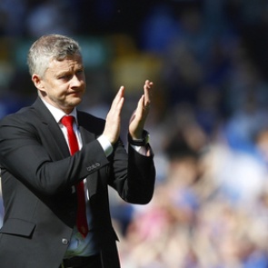 «Манчестер Юнайтед» потерпел разгромное поражение и установил антирекорд