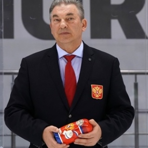 Третьяк объяснил смену главного тренера в сборной России по хоккею