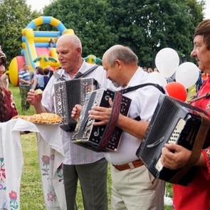 Впервые в Ачинске! Первый городской фестиваль душевной песни «Играй, гармонь!»