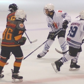 Хоккейный сезон-2019: приглашаем ачинцев поддержать городскую команду «Бурые медведи» в домашних играх