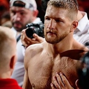 Российский боец MMA вступился за дагестанцев после нападок Макгрегора