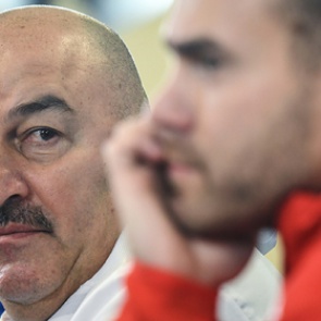 Стало известно о попытках Черчесова вернуть Акинфеева в сборную ради Евро-2020