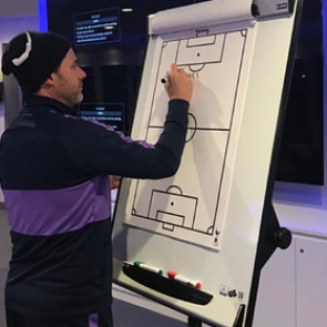 Уволенный тренер «Тоттенхэма» оставил прощальное послание игрокам