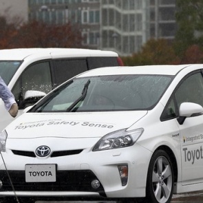 Праворульные автомобили теряют популярность на Дальнем Востоке