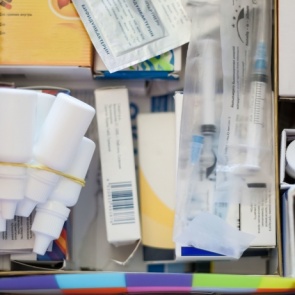 Это не помогает: таблетки из домашней аптечки, от которых пора избавиться