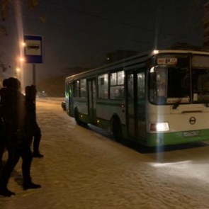 Во время новогодних праздников в Ачинске будет работать горячая линия «Сообщи, если пассажирский автобус пришел не вовремя»