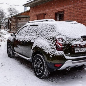 Зачем опытные водители стоят с открытыми окнами зимой