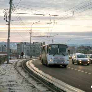 Депутаты предложили использовать выделенные полосы для проезда скорых