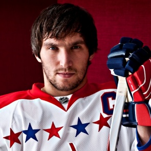 Овечкин одним броском травмировал российского одноклубника