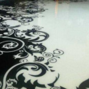 Декоративные наливные полы в интерьере квартиры