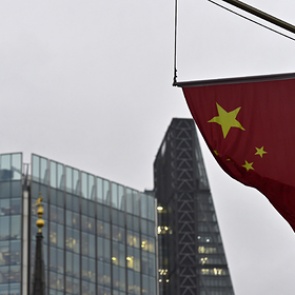 Китай обвинил Великобританию во вмешательстве во внутренние дела