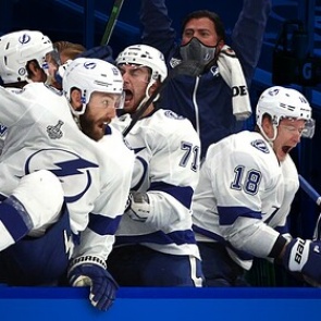 Передача российского форварда Кучерова помогла «Тампе» выиграть Кубок Стэнли