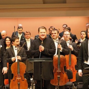 Виртуальный концертный зал приглашает ачинцев на выступление Государственного симфонического оркестра Республики Татарстан