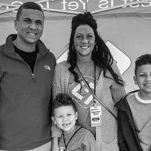 Муж узнал об изменах жены и убил ее, двух детей и себя