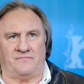 Жерару Депардье предъявили обвинение в изнасиловании