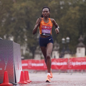 Установлен новый мировой рекорд в полумарафоне