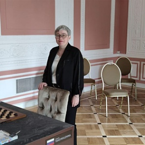 Российская шашистка Тансыккужина всухую выиграла раунд после скандала с флагом