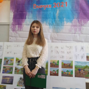 В Ачинской художественной школе состоялась защита итоговых работ по станковой и декоративно-прикладной композиции