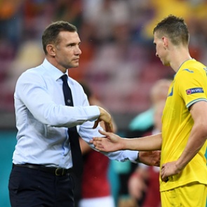 Сборная Украины вышла в 1/8 финала чемпионата Европы