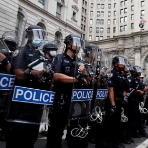 В США более 400 тысяч человек попали в скорую из-за действий полиции