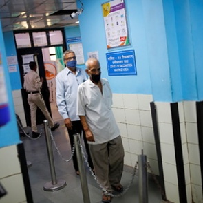 Индийский штамм коронавируса оказался в два раза заразнее уханьского