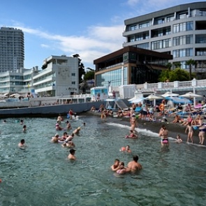 Ростуризм попросил смягчить ограничения для туристов в Краснодарском крае