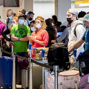 ВОЗ призвала облегчить требования для зарубежных путешествий