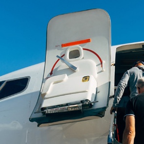 Греция ужесточила ограничения на перемещения внутри страны