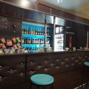 Полицейские Ачинска изъяли алкогольную продукцию в одном из увеселительных заведений города