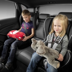 Госавтоинспекторы в Ачинске проверят правильность перевозки детей в автомобиле