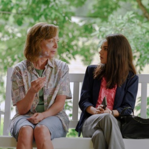 Дать дуба в округе Юба (2020) - Забитая жена становится звездой эфира после внезапного исчезновения мужа. Черная комедия режиссера «Прислуги»