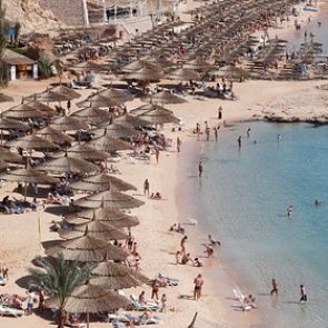 Цены на авиабилеты во время нерабочих дней выросли до сотен тысяч рублей