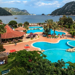 Россиянка пожаловалась на «фальшивые» отели «все включено» в Турции