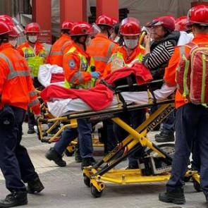 Около 20 человек оказались под завалами из-за взрыва офисной столовой в Китае